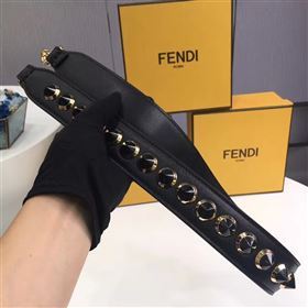 Fendi you strap black 5506