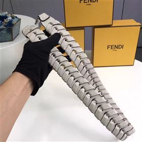 Fendi strap light you gray 5510