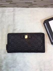Gucci black wallet GG bag 6304