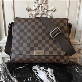 Men LV Louis Vuitton District Small Messenger Bag N41213 Damier Handbag Coffee 6646