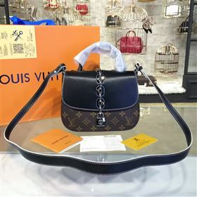 Louis Vuitton Chain-it 79028