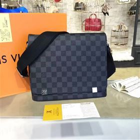 Louis Vuitton DISTRICT 79910