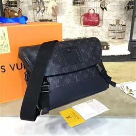 Louis Vuitton DISTRICT 80026