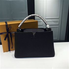 LOUIS VUITTON CAPUCINES 95513