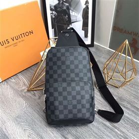 Louis Vuitton Avenue 134150