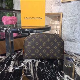 Louis Vuitton pouch 134436