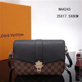 Louis Vuitton Clapton Bag 142694