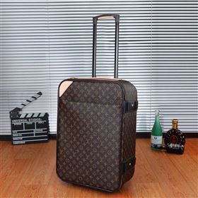 Louis Vuitton Travel box 192748