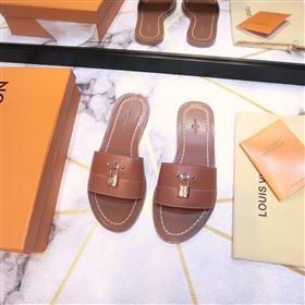 LOUIS VUITTON Lock Slippers 190437