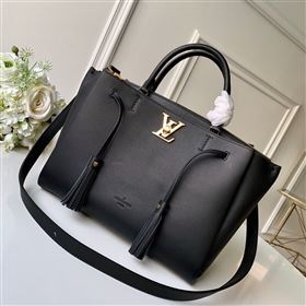 LOUIS VUITTON LOCKMETO 238317