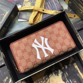 Gucci Wallets 242430