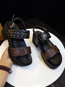 Louis Vuitton Sandals 254950