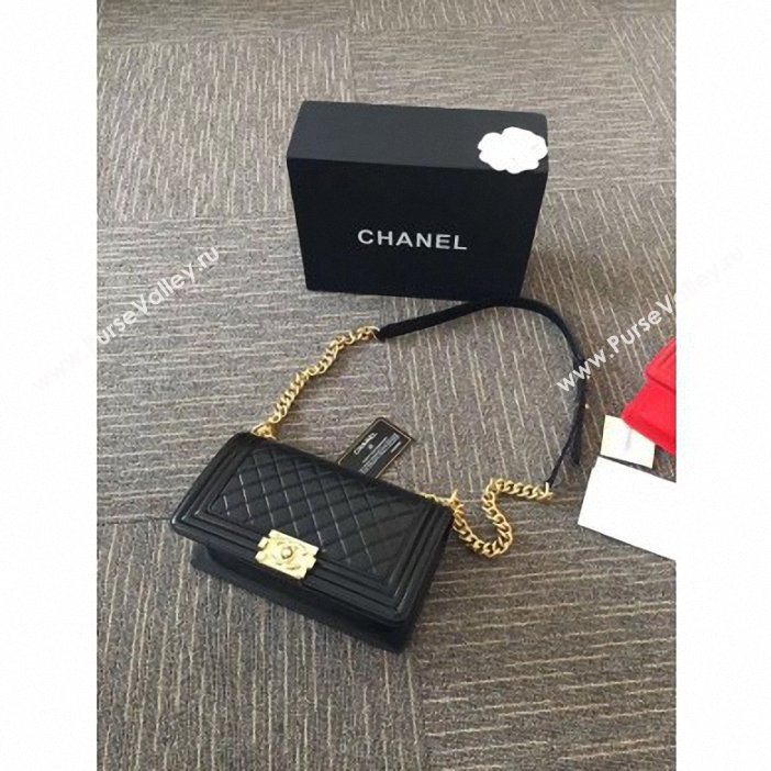 Chanel Original Quality Lambskin Medium Boy Bag With Gold Hardware  (SY-8070301)