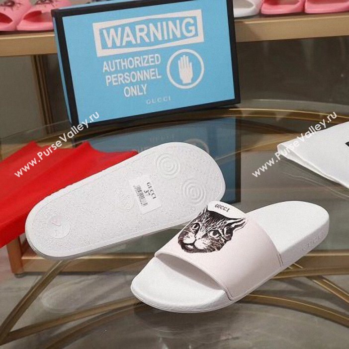 Gucci Logo Slide Sandals Cat White 2019 (modeng-9060602)