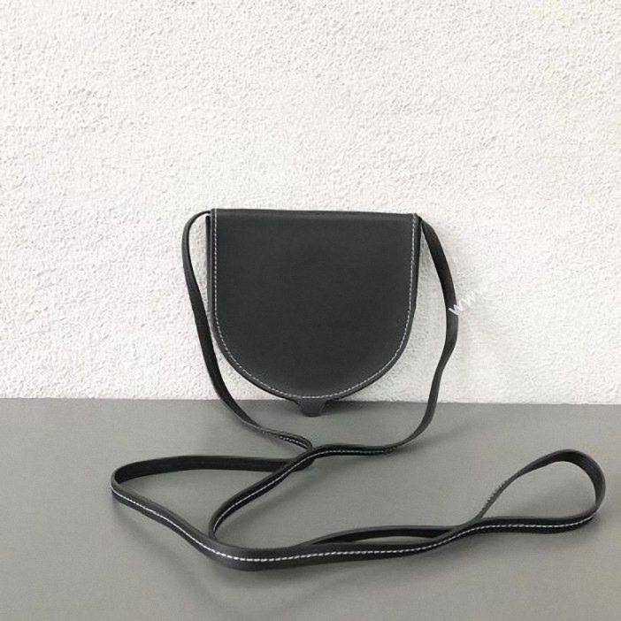 Loewe Smooth Calf Large Heel Pouch Bag with Strap Black 2019 (weipin-9061225)