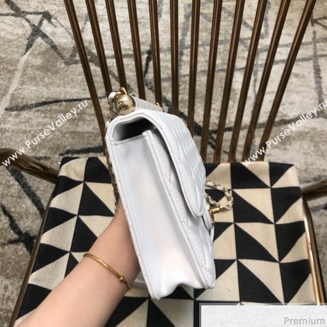 Chanel Lambskin Pearls Flap Bag AS0585 White 2019 (JDH-9032505)