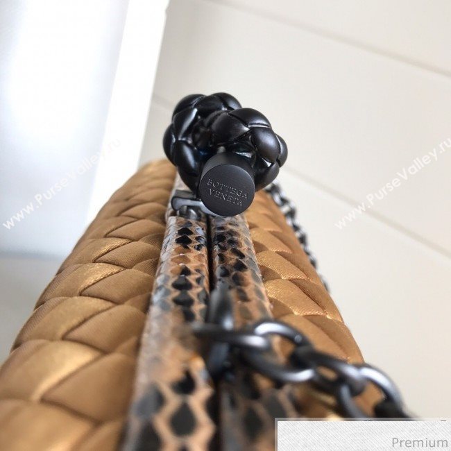 Bottega Veneta Silk Chain Knot Intreccio Impero Clutch Gold 2019 (MISU-9032730)