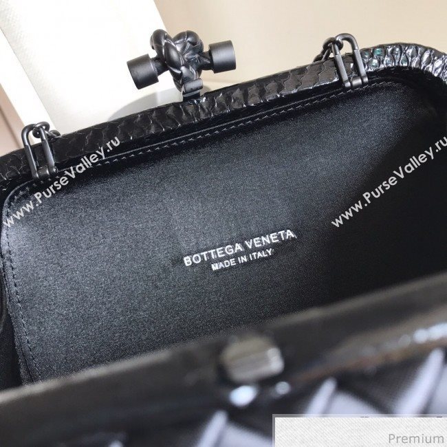 Bottega Veneta Silk Chain Knot Intreccio Impero Clutch Black 2019 (MISU-9032733)
