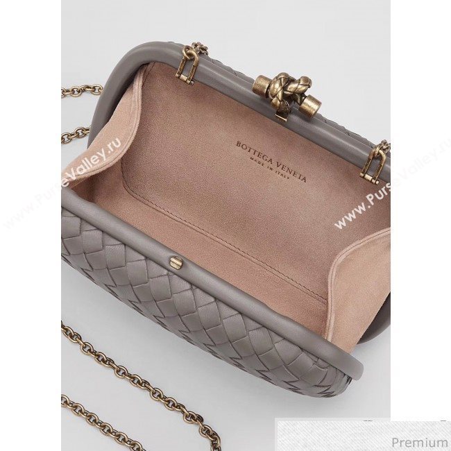 Bottega Veneta Chain Knot Intreccio Nappa Clutch Grey 2019 (MISU-9032737)