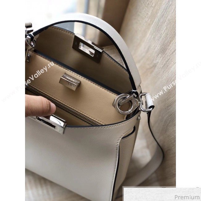 Fendi Peekaboo Essentially 27cm Light Beige 2019 (SUSU-9032630)