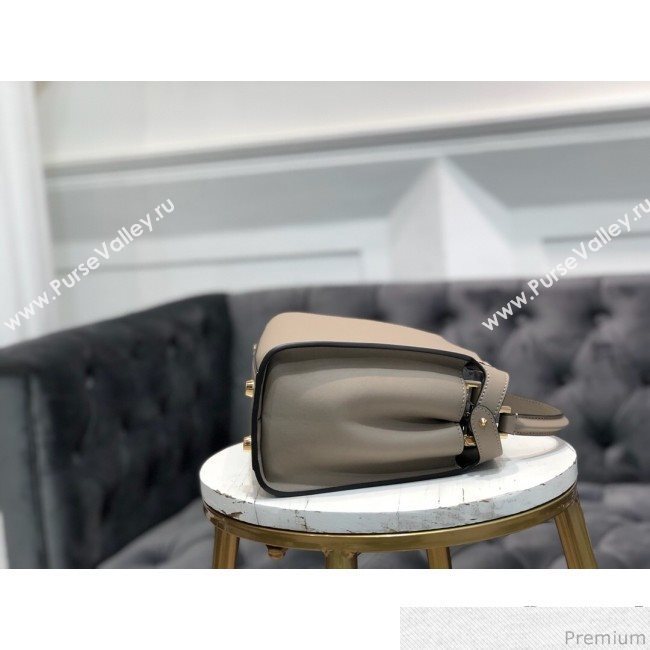 Fendi Peekaboo Essentially 27cm Grey 2019 (SUSU-9032633)