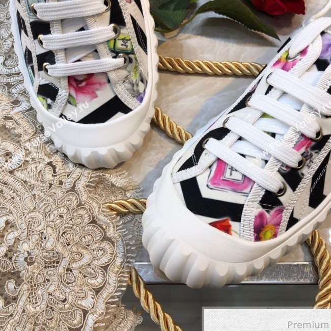 Chanel Bloom Print Fabric Sneakers Black 2019 (HZJ-9032866)