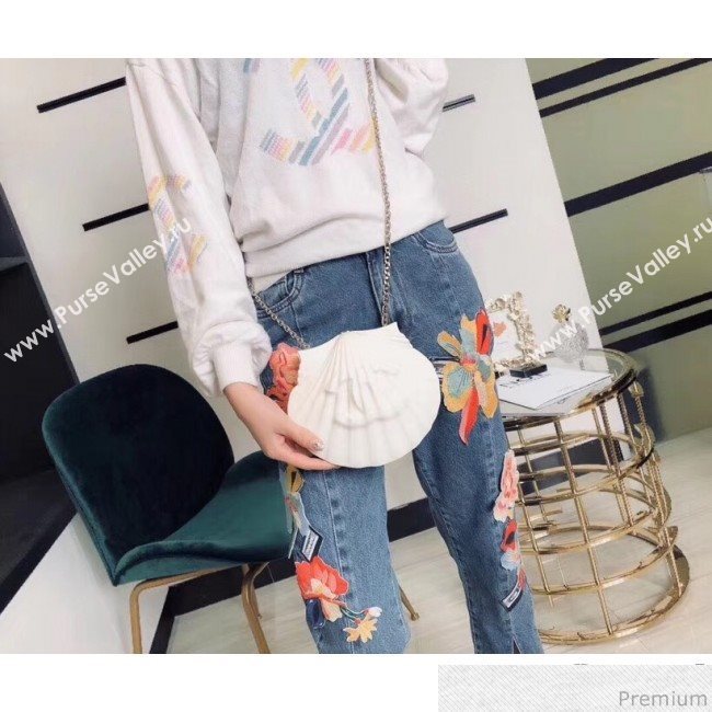 Chanel Shell-shaped Clutch with Chain White 2019 (JDH-9040316)