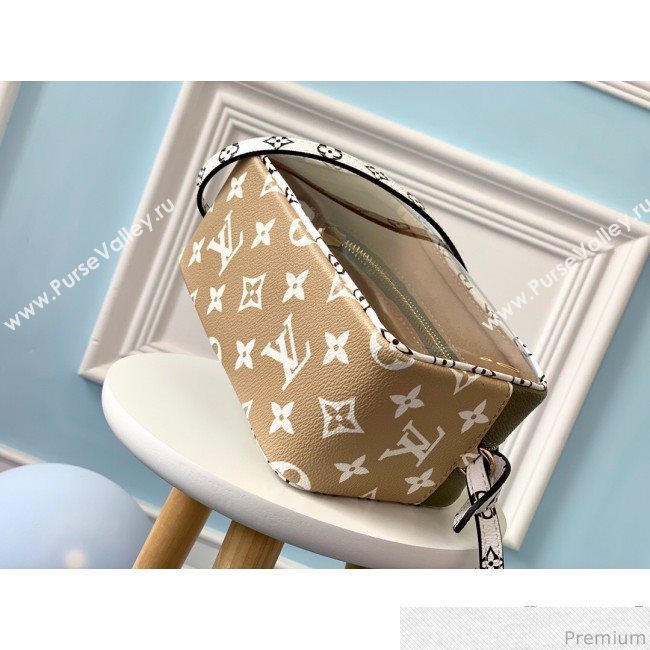 Louis Vuitton Beach Pouch in Monogram Canvas and PVC M67610 White / Khaki 2019 (LVSJ-9041203)