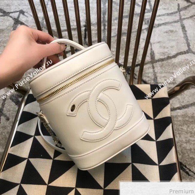 Chanel CC Lambskin Vanity Case Top Handle Bag White 2019 (JDH-9031408)