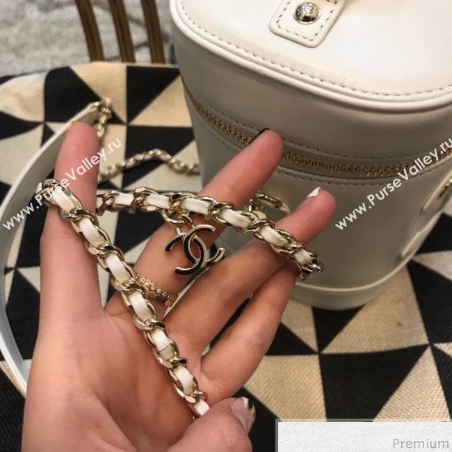 Chanel CC Lambskin Vanity Case Top Handle Bag White 2019 (JDH-9031408)