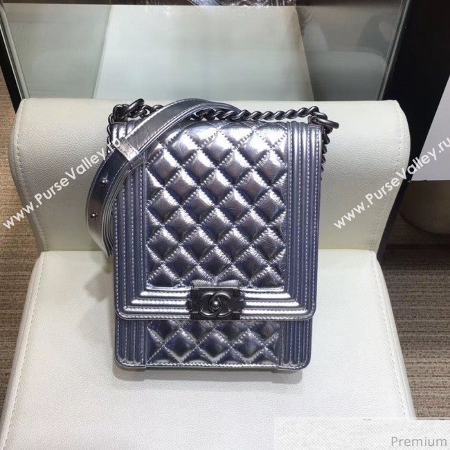 Chanel Metallic Leather Boy Flap Bag AS0130 Silver 2019 (AMY-9031806)