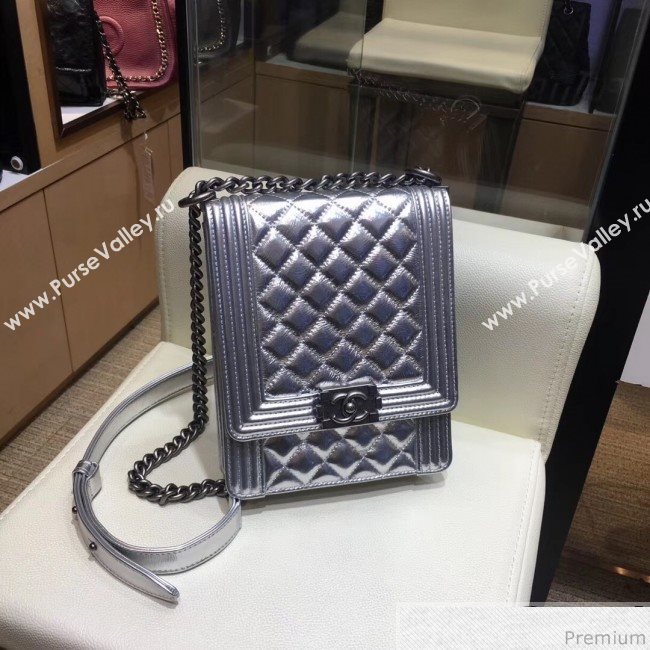 Chanel Metallic Leather Boy Flap Bag AS0130 Silver 2019 (AMY-9031806)