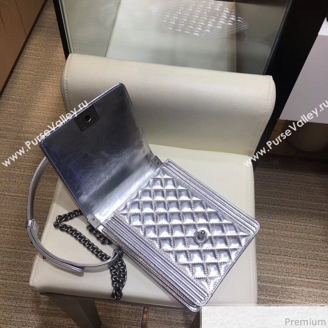 Chanel Metallic Leather Boy Flap Bag AS0130 Silver 2019 (AMY-9031806)