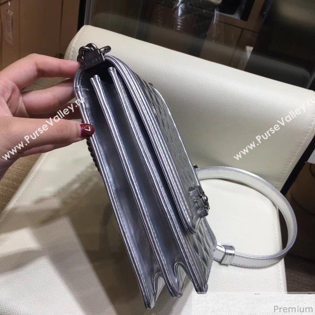 Chanel Metallic Leather Boy Flap Bag AS0130 Silver 2019 (AMY-9031806)