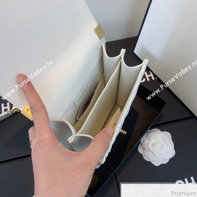 Chanel Grained Calfskin Boy Flap Bag AS0130 White/Gold 2019 (SSZ-9031805)