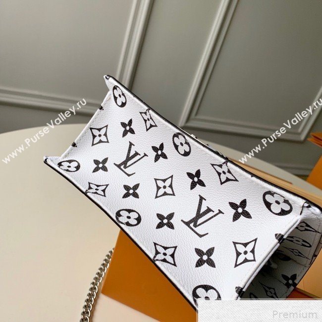 Louis Vuitton LV Wynwood Shoulder Bag in Creme White Vernis Leather M90442 2019 (KD-9041831)