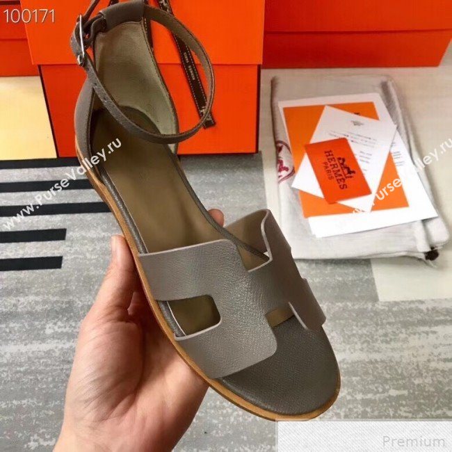 Hermes Santorini Grained Calfskin Flat Sandals Grey 2019 (KQN-9042620)