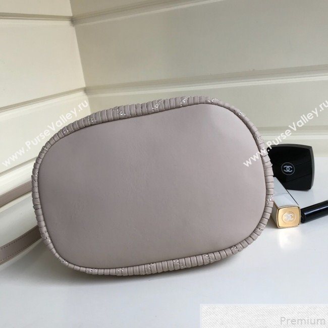Chanel Chevron Pleated Bucket Bag Light Gray 2019 (YD-9043011)