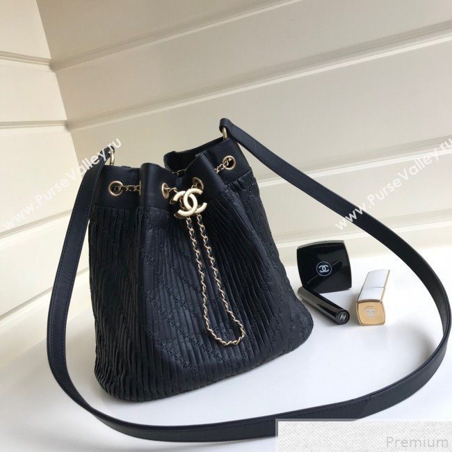 Chanel Chevron Pleated Bucket Bag Black 2019 (YD-9043014)