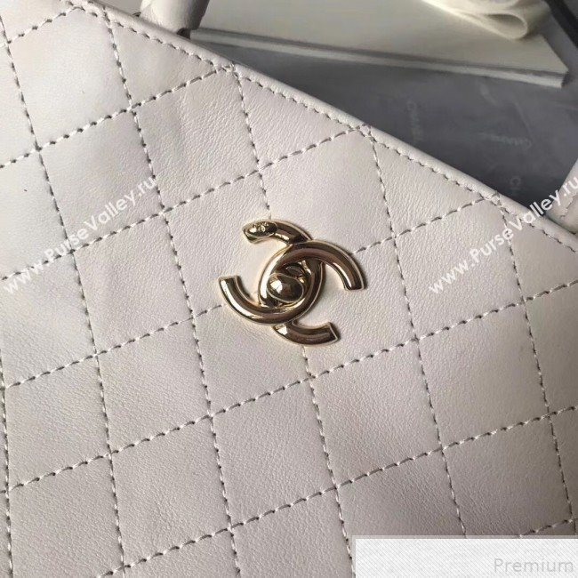 Chanel Quilted Calfskin Pleated Bucket Shopping Bag White 2019 (FENGH-9050907)