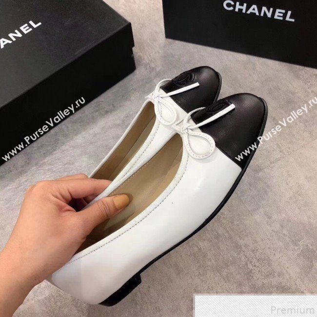Chanel White Lambskin Leather Ballerinas with Black Toe 2019 (DLY-9050175)