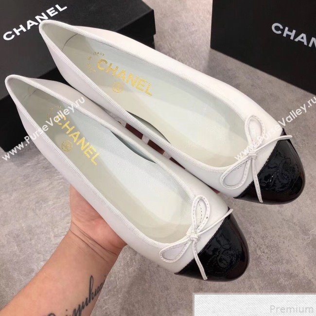 Chanel White Lambskin Leather Ballerinas with Black Paent leather Toe 2019 (DLY-9050176)