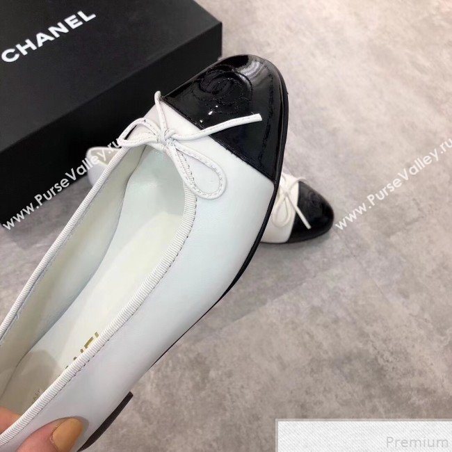 Chanel White Lambskin Leather Ballerinas with Black Paent leather Toe 2019 (DLY-9050176)