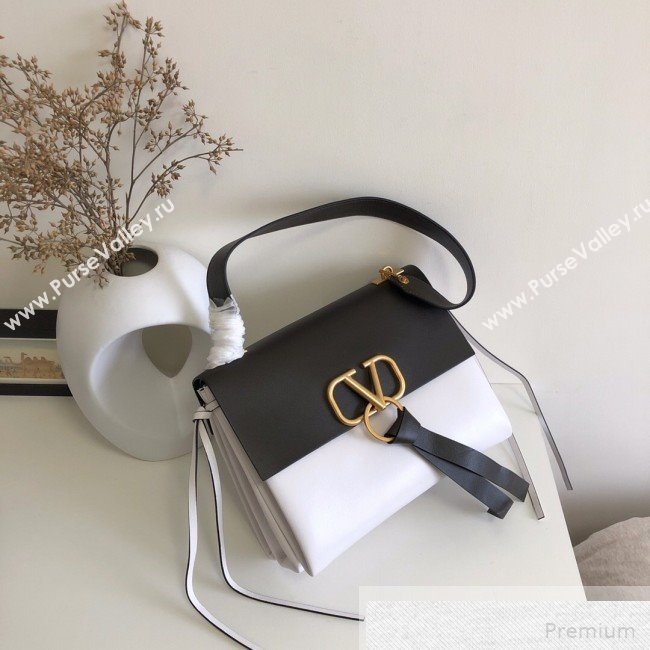 Valentino Medium VRING Smooth Calfskin Shoulder Bag Black/White 2019 (JJ3-9051128)