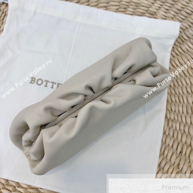 Bottega Veneta Samll The Pouch 20 Clutch in Soft Folded Leather White 2019 (WEIP-9051320)