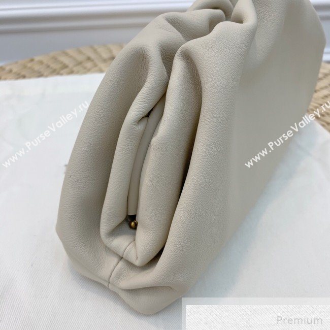 Bottega Veneta Samll The Pouch 20 Clutch in Soft Folded Leather White 2019 (WEIP-9051320)