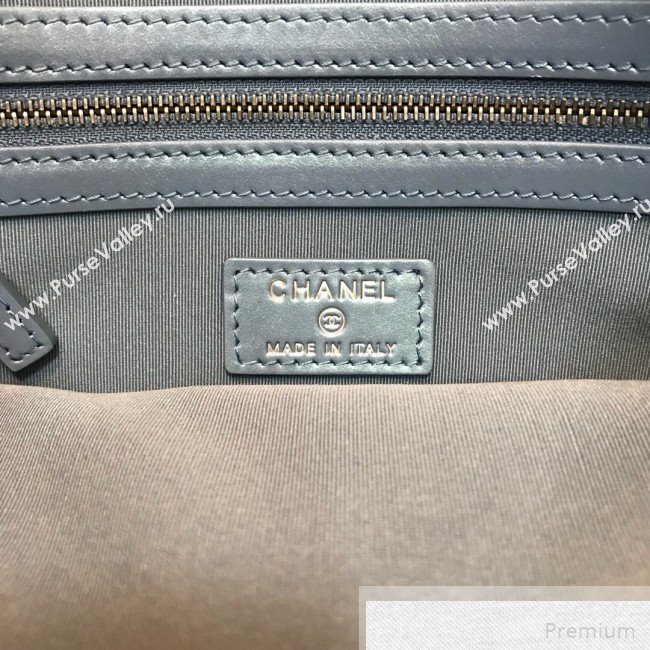 Chanel Quilted Iridescent Gabrielle Pouch Blue 2019 (JDH-9051326)