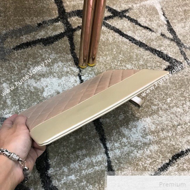 Chanel Quilted Iridescent Gabrielle Pouch Light Pink 2019 (JDH-9051327)