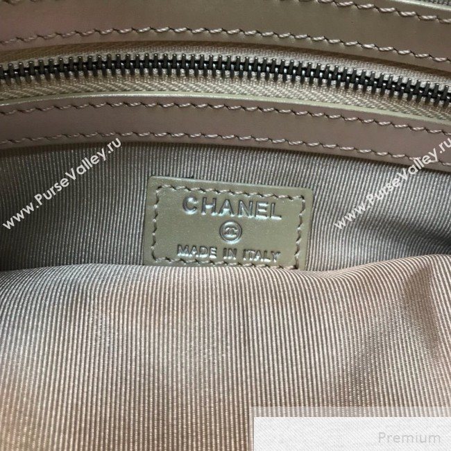 Chanel Quilted Iridescent Gabrielle Pouch Light Pink 2019 (JDH-9051327)