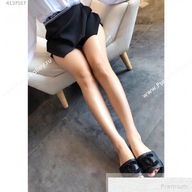 Chanel Flat Pearls CC Calfskin Slide Sandals G34678 Black 2019 (EM-9051513)
